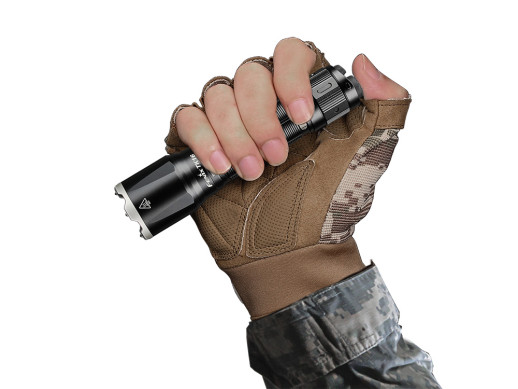 Ліхтар ручний Fenix TK16 V2.0 (без упаковки, не повний комплект, подряпини)