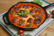 Сковорода чавунна Petromax Fire Skillet fp25 з довгою ручкою