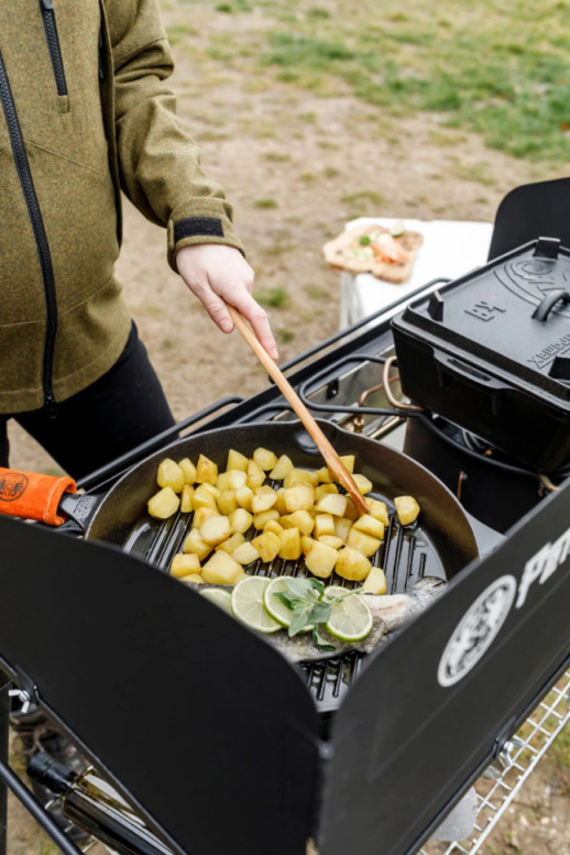 Сковорода-гриль чавунна Petromax Grill Fire Skillet з довгою ручкою 30 см