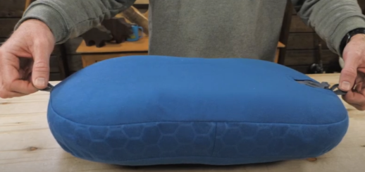 Подушка прискорена ПОДУШКА для глибокого сну l глибокого синього кольору