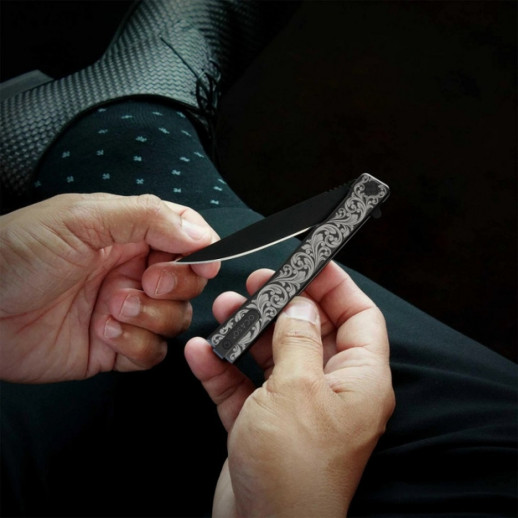 Ніж Ocaso Solstice, Engraved titanium Scroll Pattern, Black