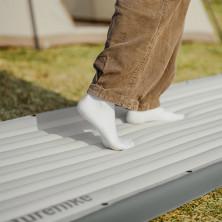 Матрац надувний одинарний Naturehike CNK2450WS035, 95 мм, із вбудованою помпою, білий