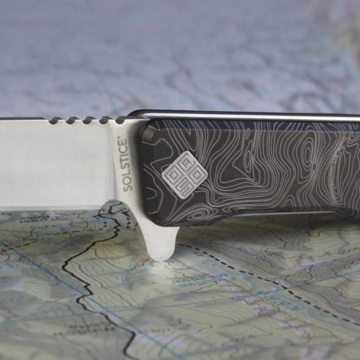 Ніж Ocaso Solstice, Engraved titanium, Topo Pattern, Satin