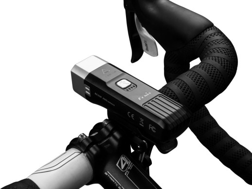 Велосипедний комплект фара Fenix BC25R + шкарпетки Dexshell DS648GRY