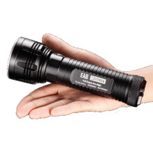 Кишеньковий ліхтар Nitecore EA8, 900 люмен, теплий