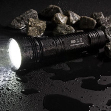 Ліхтар Nitecore EA81