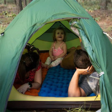 Матрац туристичний надувний одномісний Naturehike FC-10 NH19Z032-P, 195x59x6.5 см, помаранчевий для кемпінгу