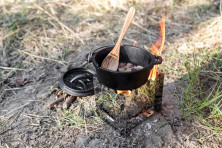 Казан-жарівня чавунна Petromax Dutch Oven ft0.5 плоске дно 0,6 л