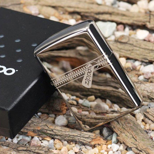 Запальничка Zippo 250 Zipped, 21088