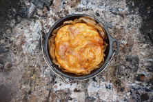 Казан-жарівня чавунна Petromax Dutch Oven ft1 плоске дно 0,9 л