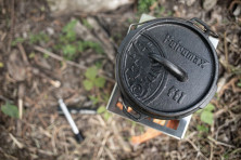 Казан-жарівня чавунна Petromax Dutch Oven ft1 плоске дно 0,9 л