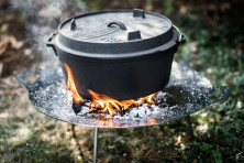 Казан-жарівня чавунна Petromax Dutch Oven ft12 на ніжках 10,8 л