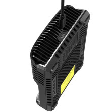 Зарядний пристрій Nitecore UMS4 (4 канали)