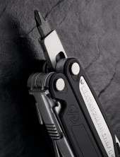 Мультитул Leatherman Charge AL, шкіряний чохол + подарункова упаковка ( 830708)