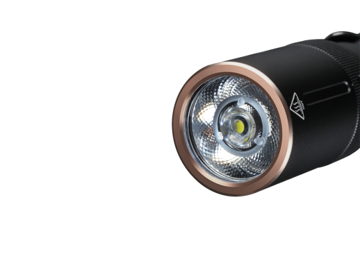 Кишеньковий ліхтар Fenix E20 V2.0 (вітринний зразок) 