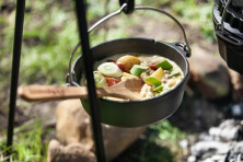 Казан-жарівня чавунна Petromax Dutch Oven ft3 плоске дно 1,6 л