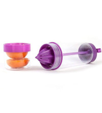 Пляшка-соковижималка Summit MyBento Fruit Infuser-Squeezer Bottle фіолетова 750 мл