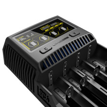 Зарядний пристрій Nitecore SC4 з LED дисплеєм (0.5 A, 1A, 2A, 3A)