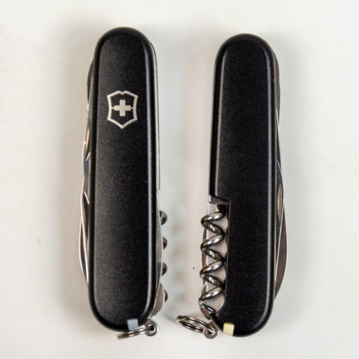 Складаний ніж Victorinox HUNTSMAN MAT чорний матовий лак