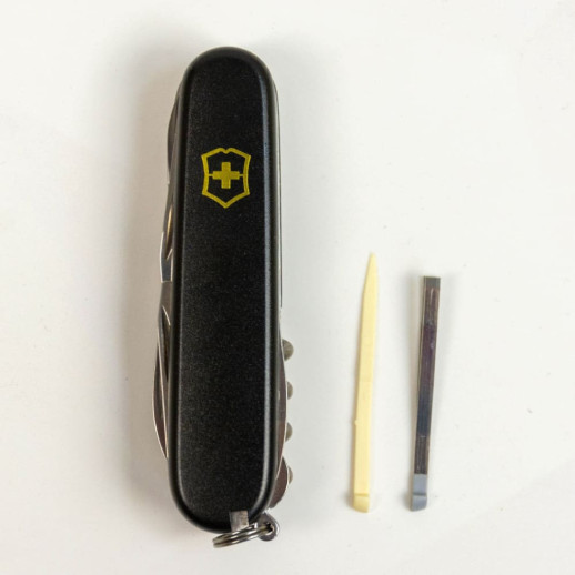 Складаний ніж Victorinox HUNTSMAN MAT чорний матовий лак з жовт.лого