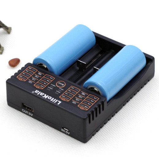 Зарядний пристрій Liitokala Lii-402, Ni-Mh/Li-ion/Li-Fe /LiFePO4, USB, Powerbank