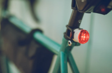 Задній велосипедний ліхтар Lezyne FEMTO USB DRIVE REAR білий 5 люменів Y13