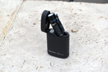 Ліхтар Olight Baton 3 Premium із зарядною станцією