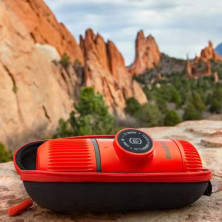 Портативна еспресо-кавоварка Wacaco Nanopresso червона з чохлом, механічна, для меленої кави