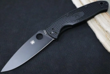 Ніж Spyderco Resilience Чорний клинок FRN