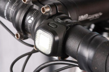 Мигалка передня Knog Blinder Mini Chippy Front 20 Lumens Black
