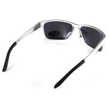 Окуляри BluWater Alumination - 2 Silver Polarized (gray) чорні
