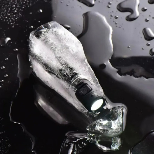 Ліхтар Wuben C3, чорний