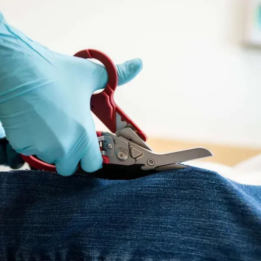 Ножиці Leatherman Raptor Rescue, червоно-рожеві, utility чохол