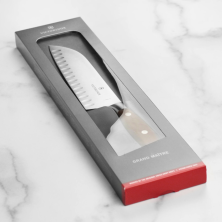 Кухонний ніж Grand Maitre Wood Santoku  17см рифл. с дерев. ручкой (GB)