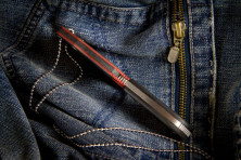 Ніж Kizlyar Supreme Amigo-X сатин, сталь AUS8, чорна рукоять G10