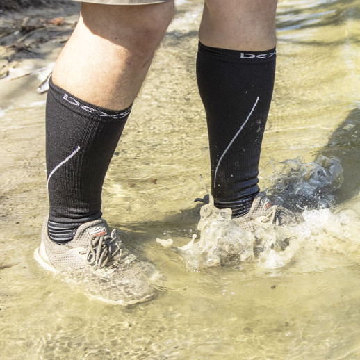 Водонепроникні шкарпетки Dexshell Mudder, чорні з сірими смужками XL