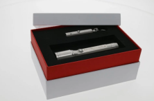 Подарунковий набір Ledlenser P7RCore і V8