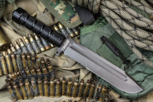 Ніж Kizlyar Supreme Survivalist Z, сталь AUS8, Gray Titanium