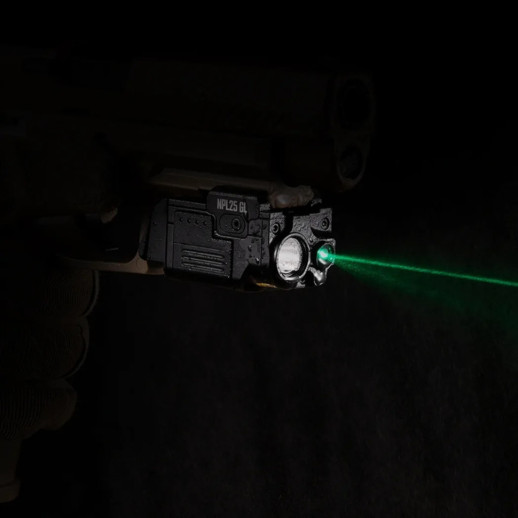 Ліхтар пістолетний з ЛЦУ Nitecore NPL25 GL (900 люмен, магнітна зарядка, зелений промінь)