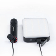 Ліхтар ручний Naturehike Multifunction Zoom 10W IPX4 2600mAh сріблястий