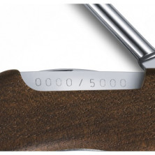 Ніж Швейцарський солдатський ніж Victorinox 0.8461.J12