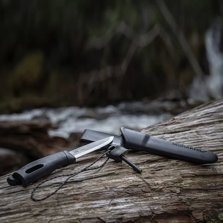 Ніж туристичний Morakniv Companion Spark Black 13567, нержавіюча сталь, кресало, чорний