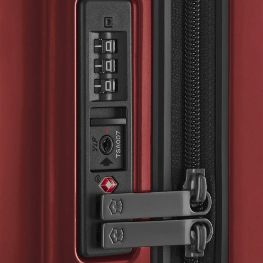 Чемодан Victorinox AIROX/Victorinox Red Маленький