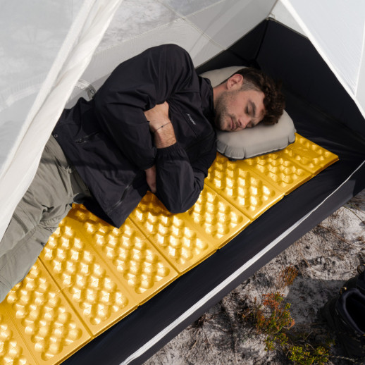 Коврик складной IXPE Naturehike CNK2550WS030, алюминиевая пленка, 18 мм, медово-золотой