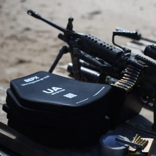 Комплект бронеплит полиэтиленовых Ukrarmor 3 класса. Вес 3,6 кг. Размер XL (27.5х35 см.) комплект