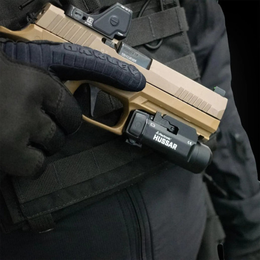 Фонарь тактический Mactronic Hussar (1050 Lm) Gun Mount (THG0010)