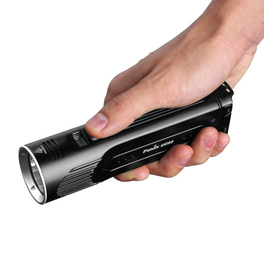 Ручной фонарь Fenix UC52 XHP70, черный