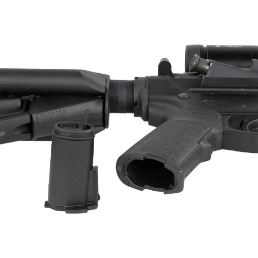 Вкладыш Magpul в пистолетную рукоятку MAID/MOE с отсеком для AA/AAA