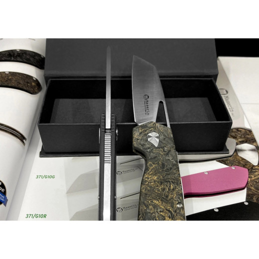 Нож Maserin W2, M390, fat carbon, черно-золотистый