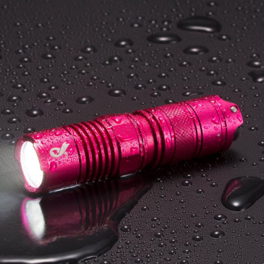 Карманный фонарь Nitecore P05, розовый, 460 люмен